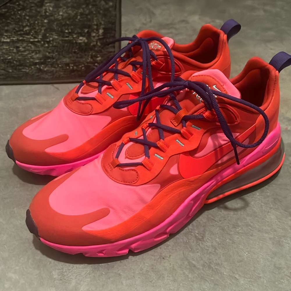 Nike Air 270 React Pink.